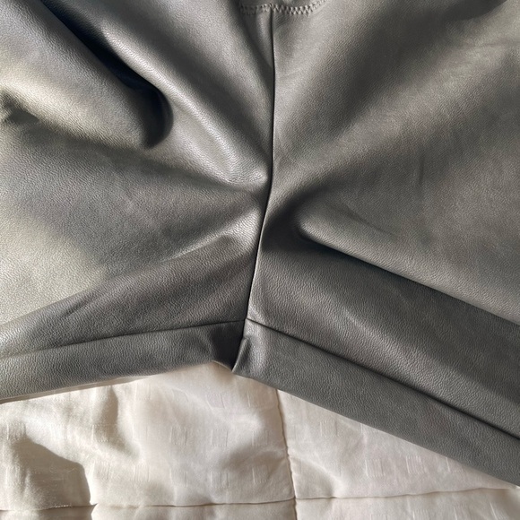 Aritzia Wilfred High-rise Skinny Long Vegan Daria Leggings XS - Picture 10 of 14